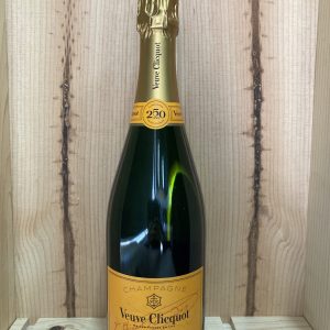 Veuve Clicquot Ponsardin Yellow Label Brut (12x750ml) [Old Version][WS92][HK-KT]